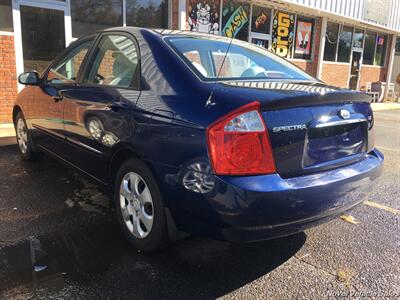 2006 Kia Spectra EX   - Photo 4 - Homer, GA 30547
