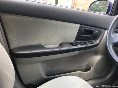 2006 Kia Spectra EX   - Photo 5 - Homer, GA 30547