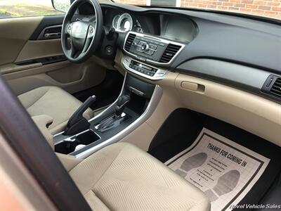 2014 Honda Accord LX   - Photo 10 - Homer, GA 30547