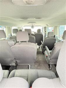 2018 Ford Transit 350 XLT 15 Passenger   - Photo 17 - South El Monte, CA 91733