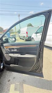 2017 Honda CR-V Touring 4X4 - Photo 18 - South El Monte, CA 91733