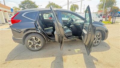 2017 Honda CR-V Touring 4X4 - Photo 14 - South El Monte, CA 91733