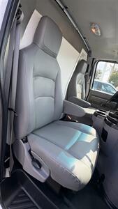 2023 Ford E-350 SD Reefer Box Van - Photo 21 - South El Monte, CA 91733