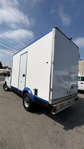 2023 Ford E-350 SD Reefer Box Van - Photo 12 - South El Monte, CA 91733
