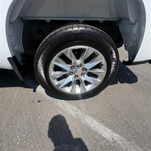 2022 Chevrolet Silverado 1500 LT Package - Photo 29 - South El Monte, CA 91733