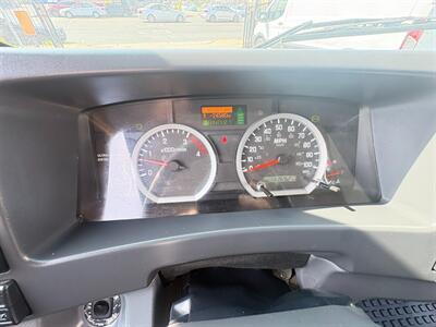 2020 Isuzu NRR 14FT Box Truck DIESEL  Hydrulic Lift - Photo 25 - South El Monte, CA 91733