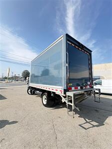 2020 Isuzu NRR 14FT Box Truck DIESEL  Hydrulic Lift - Photo 8 - South El Monte, CA 91733