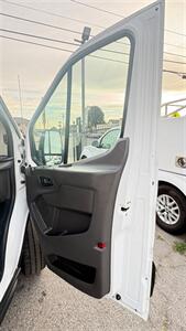 2020 Ford Transit 250 w/ Huydrulic Lift   - Photo 28 - South El Monte, CA 91733