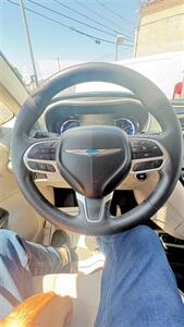 2019 Chrysler Pacifica Hybrid Touring Plus 1-Owner - Photo 30 - South El Monte, CA 91733