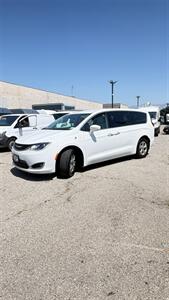 2019 Chrysler Pacifica Hybrid Touring Plus 1-Owner - Photo 5 - South El Monte, CA 91733