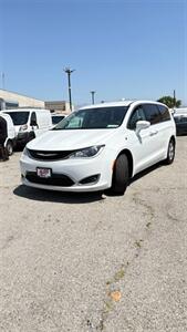 2019 Chrysler Pacifica Hybrid Touring Plus 1-Owner - Photo 3 - South El Monte, CA 91733