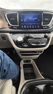 2017 Chrysler Pacifica Touring-L Loaded   - Photo 29 - South El Monte, CA 91733