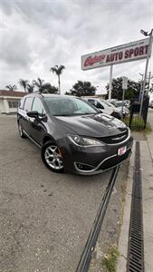 2017 Chrysler Pacifica Touring-L Loaded   - Photo 4 - South El Monte, CA 91733
