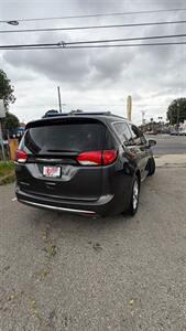 2017 Chrysler Pacifica Touring-L Loaded   - Photo 10 - South El Monte, CA 91733