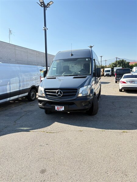 2018 Mercedes-Benz Sprinter Worker 2500 Low Miles 1-Owner - Photo 1 - South El Monte, CA 91733