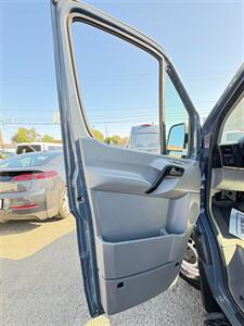 2018 Mercedes-Benz Sprinter Worker 2500 Low Miles  1-Owner   - Photo 20 - South El Monte, CA 91733