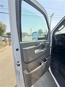 2021 GMC Savana 3500 17 Footer  Low Miles   - Photo 21 - South El Monte, CA 91733