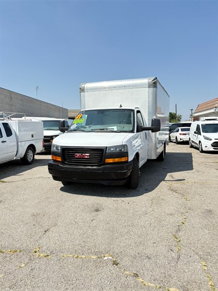 2021 GMC Savana 3500 17 Footer Low Miles - Photo 1 - South El Monte, CA 91733