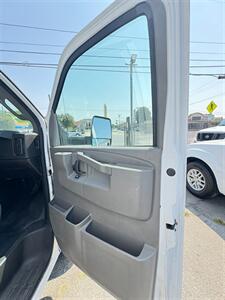 2021 GMC Savana 3500 17 Footer  Low Miles   - Photo 20 - South El Monte, CA 91733
