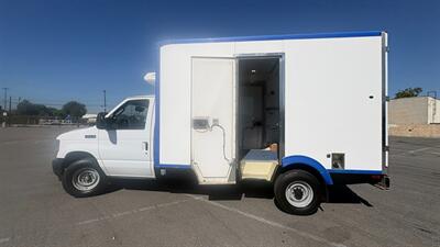 2023 Ford E-350 SD Reefer Box Van Low Miles - Photo 6 - South El Monte, CA 91733