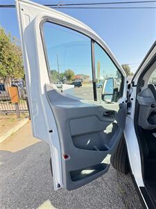 2018 Ford Transit 350   - Photo 16 - South El Monte, CA 91733