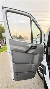 2015 Mercedes-Benz Sprinter 2500  High Roof Extended LWB 1-Owner   - Photo 21 - South El Monte, CA 91733