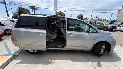 2016 Toyota Sienna LE 8-Passenger - Photo 10 - South El Monte, CA 91733