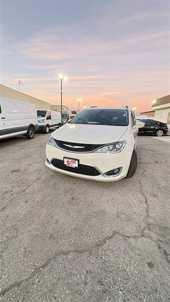 2017 Chrysler Pacifica Touring Plus Loaded   - Photo 1 - South El Monte, CA 91733