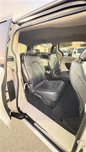 2017 Chrysler Pacifica Touring Plus Loaded   - Photo 20 - South El Monte, CA 91733