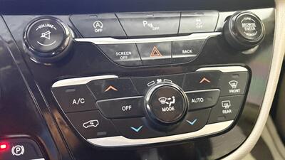 2017 Chrysler Pacifica Touring Plus Loaded   - Photo 39 - South El Monte, CA 91733