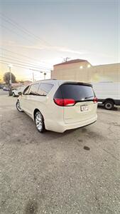 2017 Chrysler Pacifica Touring Plus Loaded   - Photo 11 - South El Monte, CA 91733