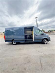 2019 Mercedes-Benz Sprinter 2500 Low Miles   - Photo 16 - South El Monte, CA 91733