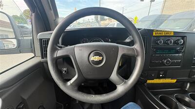 2017 Chevrolet Express 3500 W/Hydrulic Lift Gate - Photo 21 - South El Monte, CA 91733