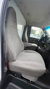 2017 Chevrolet Express 3500 W/Hydrulic Lift Gate - Photo 18 - South El Monte, CA 91733