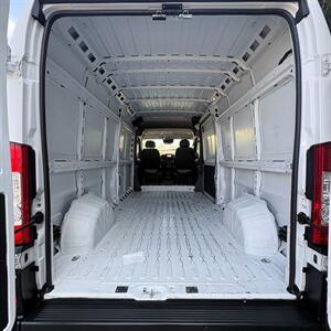 2023 RAM ProMaster 2500 High Roof LWB Low Miles 1-Owner   - Photo 14 - South El Monte, CA 91733