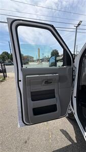 2023 Ford E-350 SD Reefer Box Van - Photo 21 - South El Monte, CA 91733
