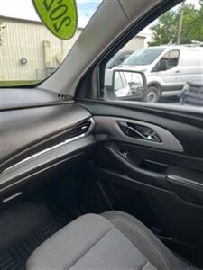 2021 Chevrolet Traverse LT Cloth   - Photo 15 - Cincinnati, OH 45231