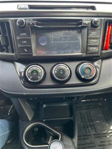 2018 Toyota RAV4 LE   - Photo 11 - Cincinnati, OH 45231