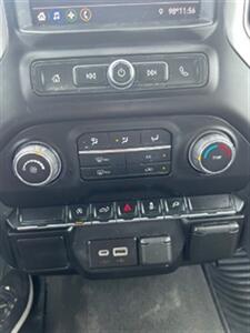 2022 Chevrolet Silverado 1500 Limited Custom   - Photo 14 - Cincinnati, OH 45231