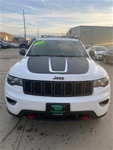 2017 Jeep Grand Cherokee Trailhawk   - Photo 2 - Cincinnati, OH 45231