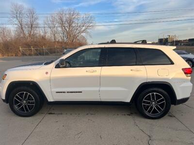 2017 Jeep Grand Cherokee Trailhawk   - Photo 3 - Cincinnati, OH 45231