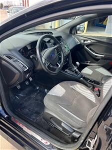 2017 Ford Focus ST   - Photo 23 - Cincinnati, OH 45231