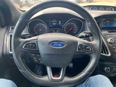2017 Ford Focus ST   - Photo 20 - Cincinnati, OH 45231