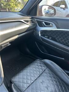 2019 Genesis G70 2.0T Advanced   - Photo 16 - Cincinnati, OH 45231