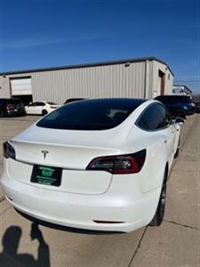 2019 Tesla Model 3 Standard Range Plus   - Photo 4 - Cincinnati, OH 45231