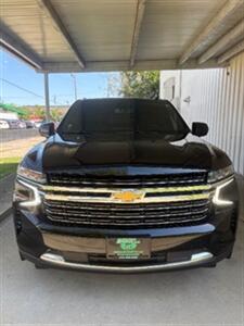 2021 Chevrolet Suburban LT   - Photo 2 - Cincinnati, OH 45231