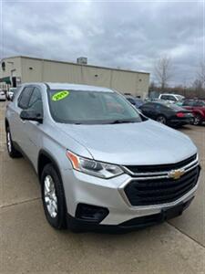 2019 Chevrolet Traverse LS   - Photo 3 - Cincinnati, OH 45231