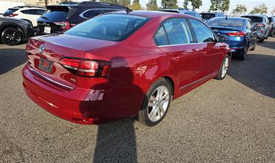 2017 Volkswagen Jetta 1.8T SEL   - Photo 9 - San Diego, CA 92154