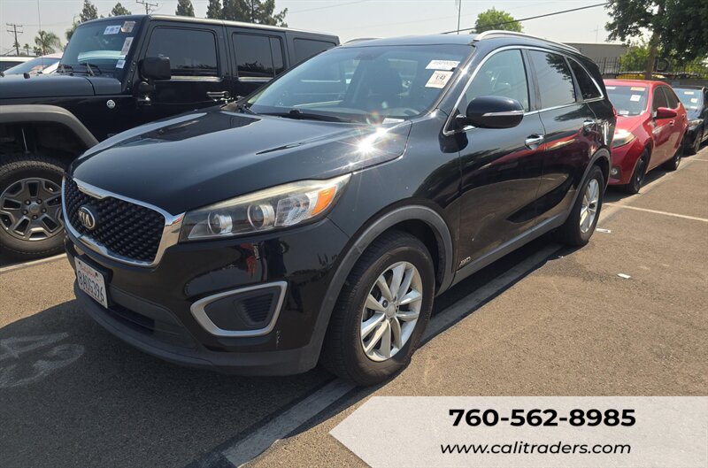 2018 Kia Sorento LX  