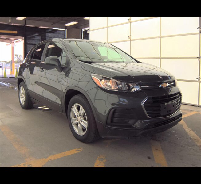 2020 Chevrolet Trax LS   - Photo 4 - San Diego, CA 92154